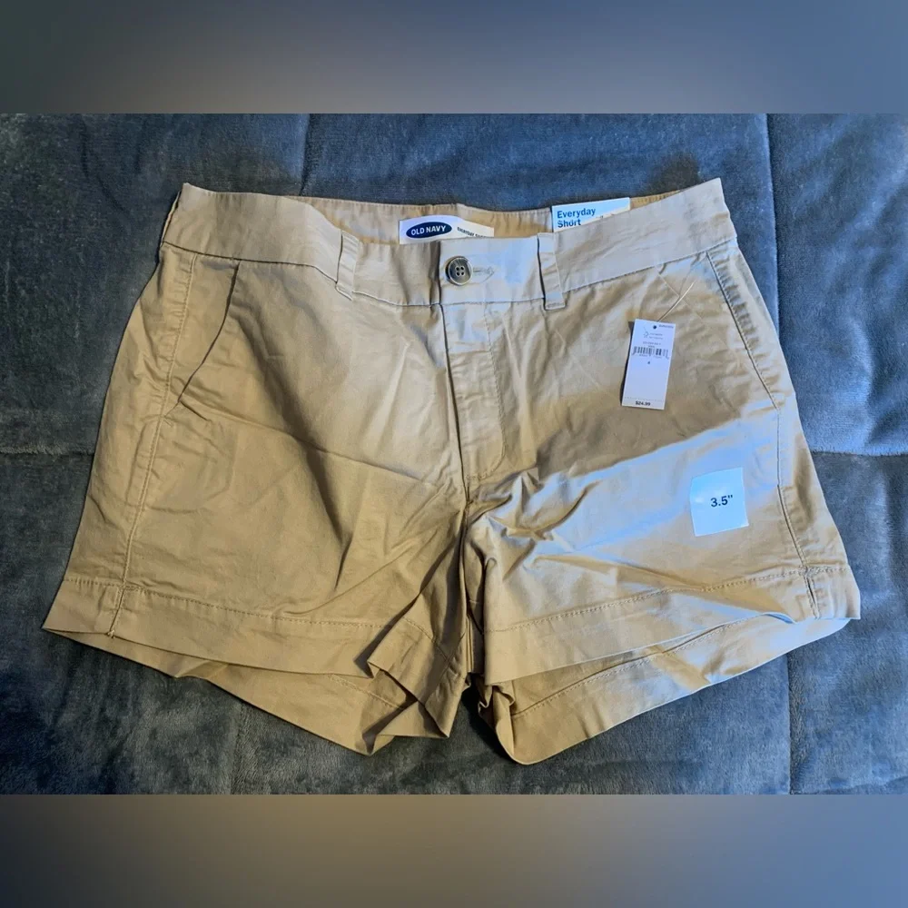 NWT Old Navy Everyday Shorts - Picture 1 of 3